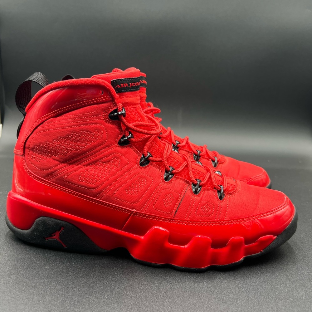 Air Jordan chili red 9 size 10.5 with og box